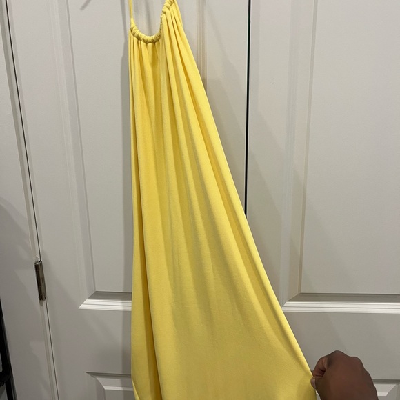 SHEIN Yellow Backless Halter Dress - Picture 2 of 2